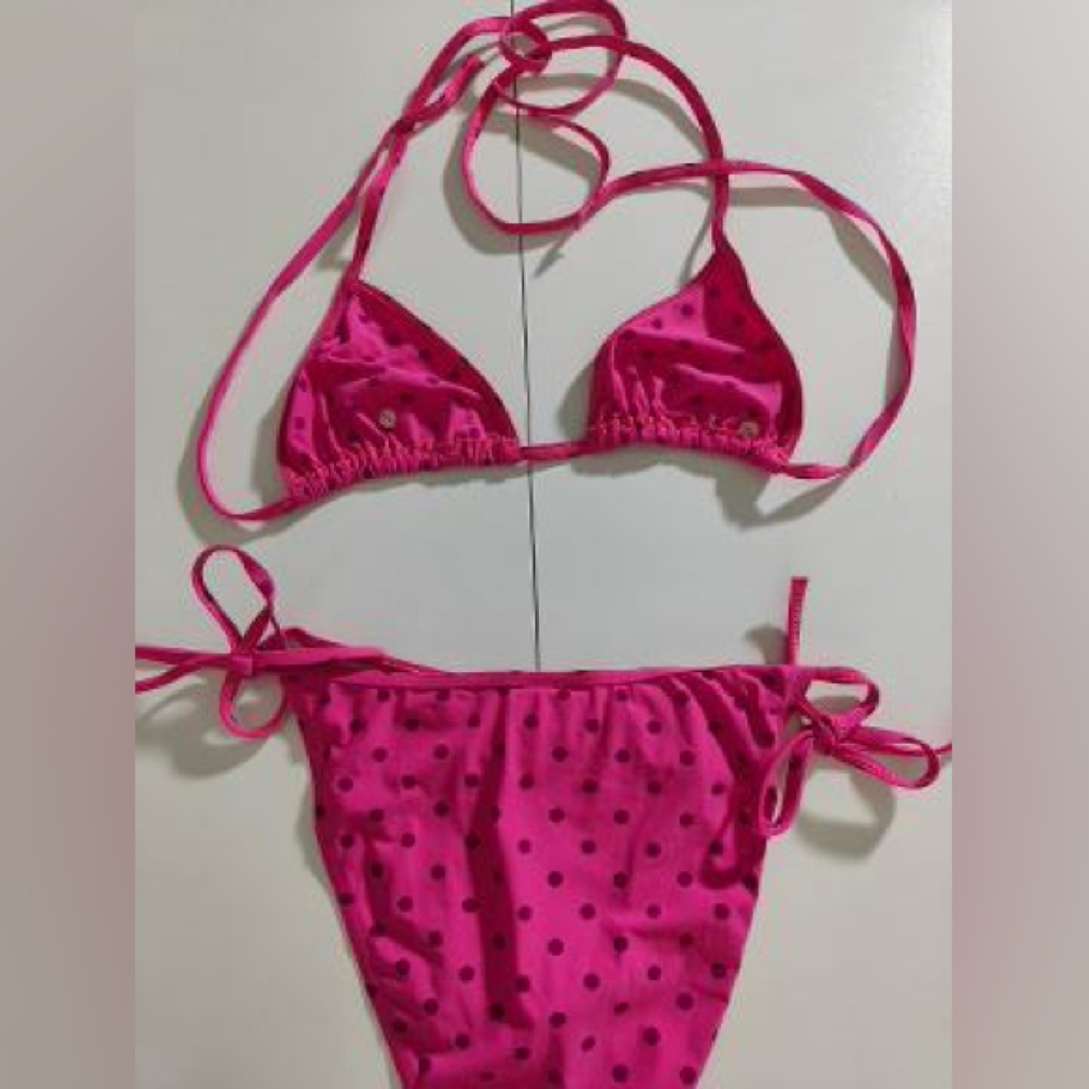 Kiwi swimsuit never used